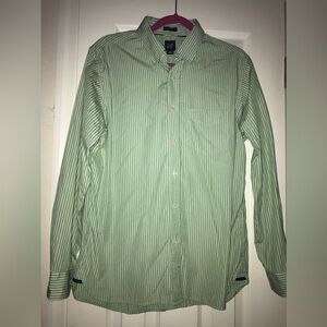 Men’s Gap button down shirt Size medium. Bundle & Save!!